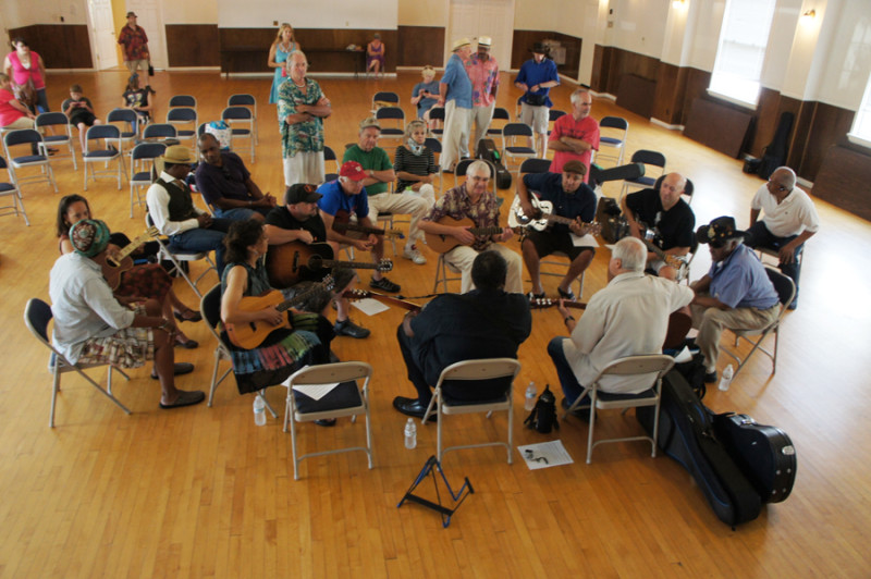 The guitar and harmonica workshops before the concert were well attended.