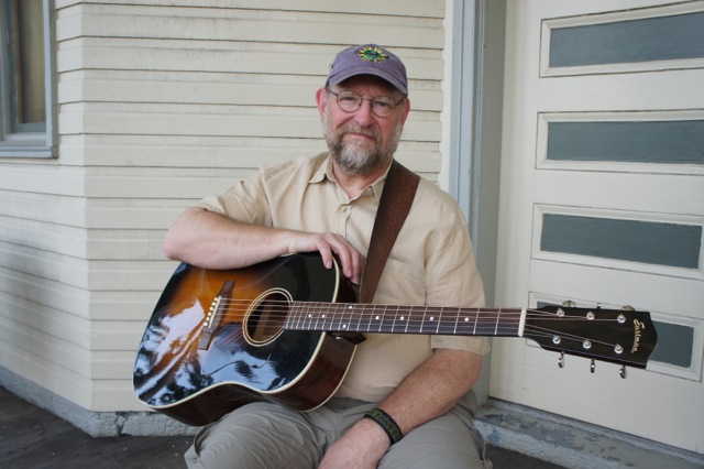 Martin Grosswendt, fresh off The Ragpicker String Band project, with blues mandolinist Rich DelGrosso and acoustic blues guitarist Mary Flower, taught guitar. Widely considered to rank among the top tier of guitarists, he taught courses in Weird Country Blues an Beautiful Blues Guitar respectively, bringing in a whole new perspective to burgeoning blues players. Martin’s high level of virtuosity was inspirational to the many guitarists in the camp.