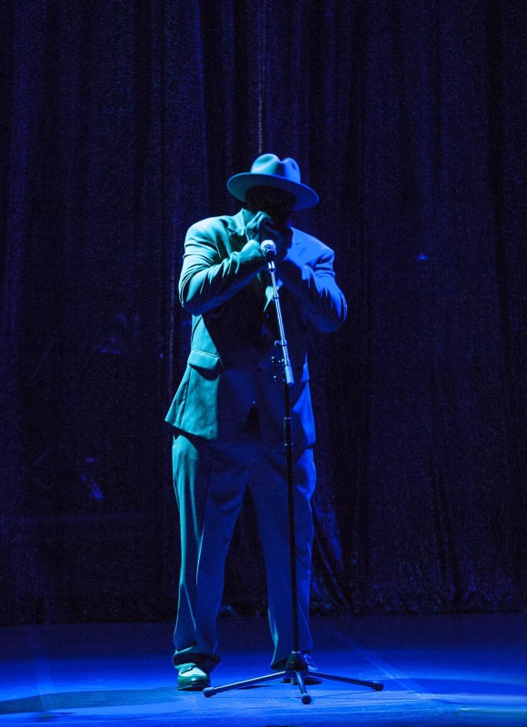 Phil Wiggins opened the concert on Sept. 15 with a soulful solo performance that set the stage for t entire evening.