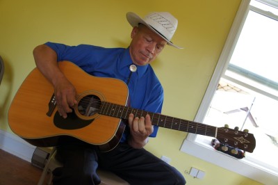 Jeffrey Scott at the John Jackson Tribute Festival in Woodville, Virginia. 2019 by Frank Matheis