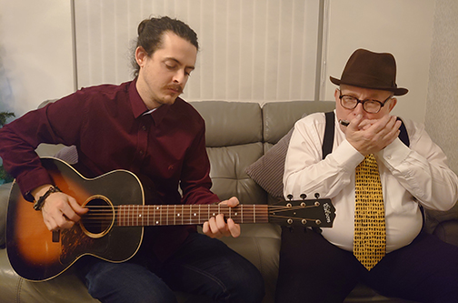 Kelvin Davies with Gary Jones on harmonica.